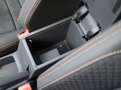 2017款 230TSI 自动豪华型