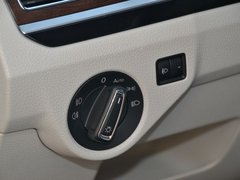 2017款 230TSI 自动豪华型