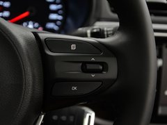 2017款 三厢 1.6L AT Premium