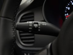 2017款 三厢 1.6L AT Premium