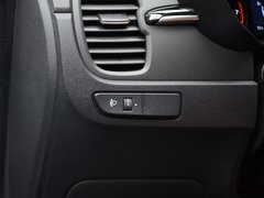 2017款 三厢 1.6L AT Premium