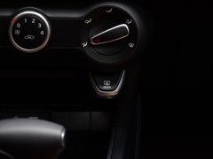 2017款 三厢 1.6L AT Premium