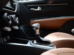 2017款 三厢 1.6L AT Premium