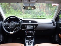 2017款 三厢 1.6L AT Premium