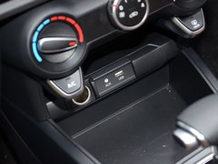 2017款 三厢 1.6L AT Premium