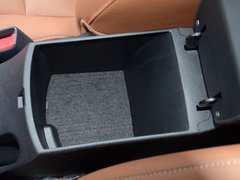 2017款 三厢 1.6L AT Premium