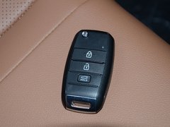 2017款 三厢 1.6L AT Premium