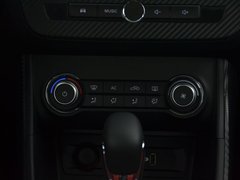 2017款 1.5L 自动尊享互联网版