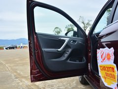 2017款 230THP 自动先锋型