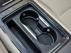2017款 3.0T 四驱总统版