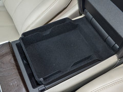 2017款 3.0T 四驱总统版