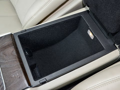 2017款 3.0T 四驱总统版