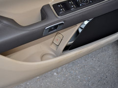 2017款 3.0T 四驱总统版