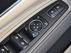 2017款 3.0T 四驱总统版