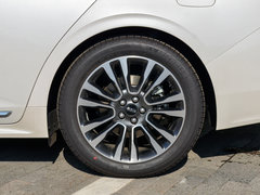 2017款 3.0T 四驱总统版