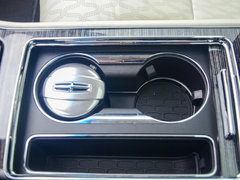 2017款 3.0T 四驱总统版