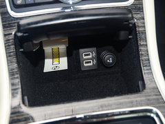 2017款 3.0T 四驱总统版