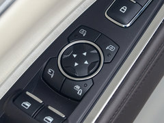 2017款 3.0T 四驱总统版