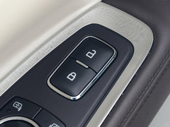 2017款 3.0T 四驱总统版