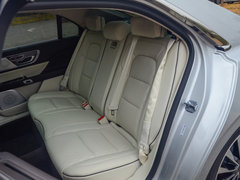 2017款 3.0T 四驱总统版