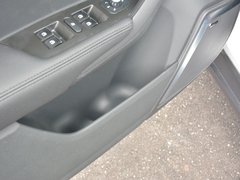 2017款 红标H7 2.0T 自动尊贵型