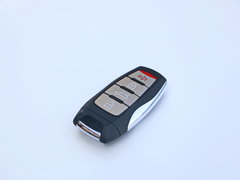 2017款 蓝标H7L 2.0T 自动尊贵型