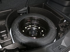 2017款 2.0L 手动尊贵型