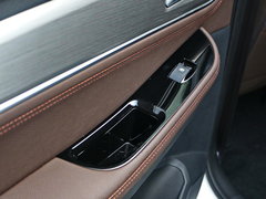 2017款 2.0L 手动尊贵型