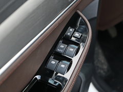 2017款 2.0L 手动尊贵型