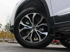 2017款 2.0L 手动尊贵型