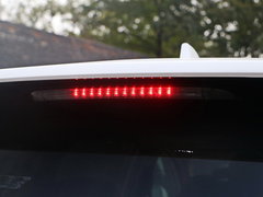 2017款 2.0L 手动尊贵型