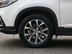 2017款 2.0L 手动尊贵型