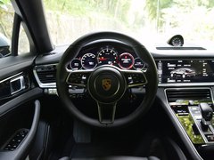 2017款 Panamera 4 行政加长版 3.0T