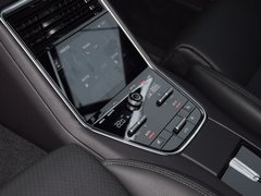 2017款 Panamera 4 行政加长版 3.0T