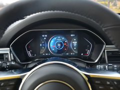2017款 2.0T 自动极致之梦版