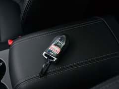 2017款 2.0T 自动极致之梦版