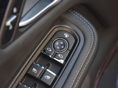 2017款 2.0T 自动极致之梦版