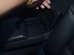 2017款 2.0T 自动极致之梦版