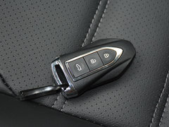 2017款 2.0T 自动极致之光版