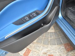2017款 1.5L 自动尊贵版