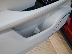 2018款 1.5T CVT豪华版