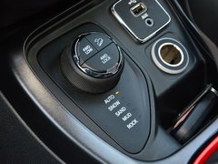 2017款 200TS 自动高性能四驱版