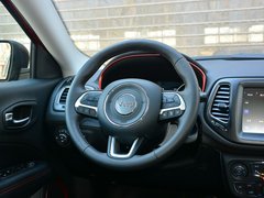 2017款 200TS 自动高性能四驱版