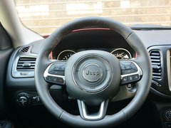 2017款 200TS 自动高性能四驱版