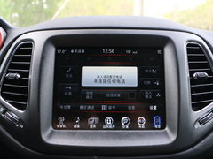 2017款 200TS 自动高性能四驱版