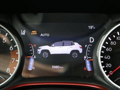 2017款 200TS 自动高性能四驱版