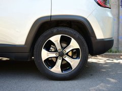 2017款 200T 自动臻享版