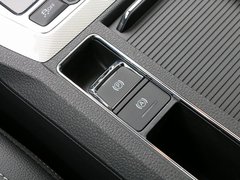 2017款 eRX5 50T 混动互联尊贵旗舰版