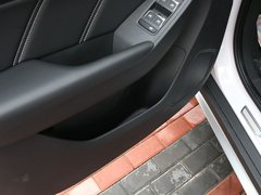 2017款 eRX5 50T 混动互联尊贵旗舰版