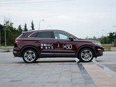 2017款 2.0T 四驱尊耀版